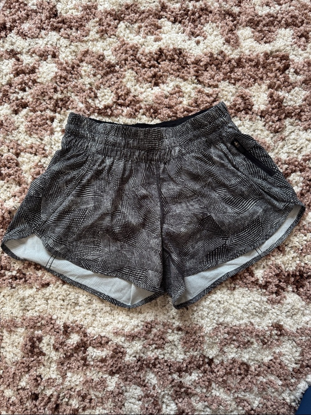 Women’s Lululemon Short